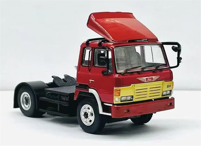 DBGT 1:64 Hino Super Dolphin Drag Head Diecast Model Car