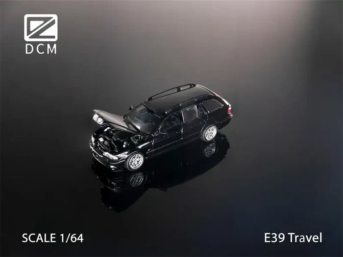 DCM 1:64 E39 Wagon Blue Green Black Silver Gray Die-Cast Car Model Collection Miniature
