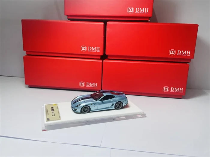 DMH 1:64 599 GTO Resin Model Car
