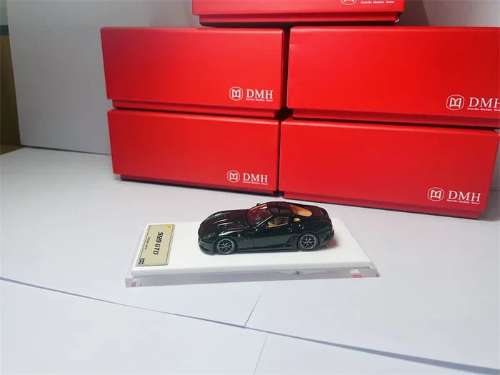 DMH 1:64 599 GTO Resin Model Car