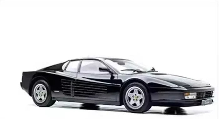 DMH 1:64 Testarossa Resin Model Car