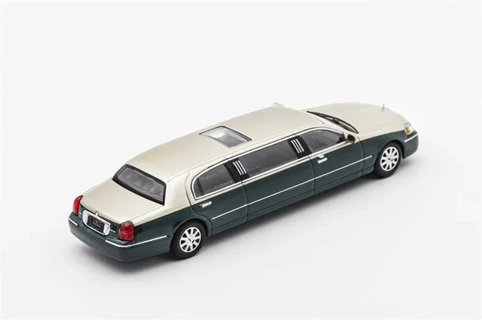 GCD 1:64 Lincoln Town Car Mk3 FN145 SilverBlue/GoldGreen  LHD Diecast Model Car