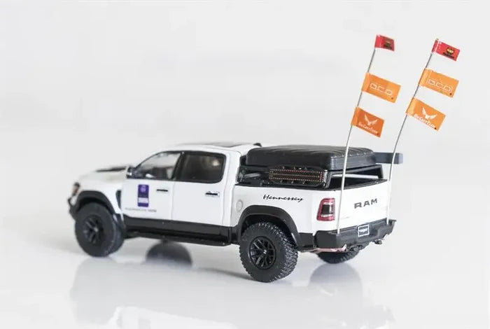 GCD 1:64 Ram Mammoth 1000 Alxa Off-Road Special White Die-Cast Car Model Miniature Gifts