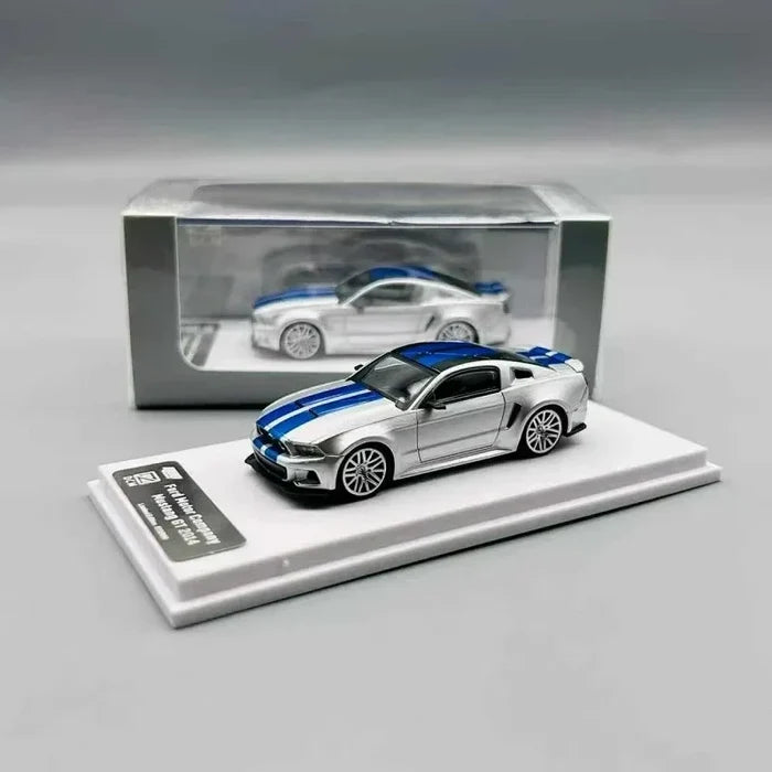 GDO Hunter x DCM 1:64 Mustang GT 2014 Diecast Model Car