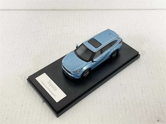 LCD 1:64 HighLander  Model Car