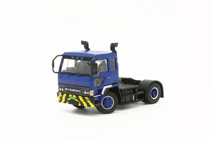 Model 1 x DBGT 1:64 Fuso Tractor blue / Green Diecast Model Car