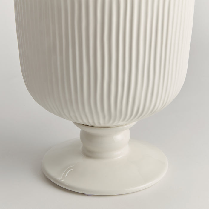 Sinclair Footed Urn – Large