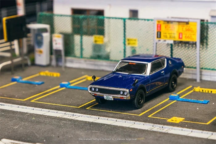 Tarmac Works 1:64 Skyline 2000 KPGC110 / LS400 UCF10 Die-Cast Car Model Miniature Gifts