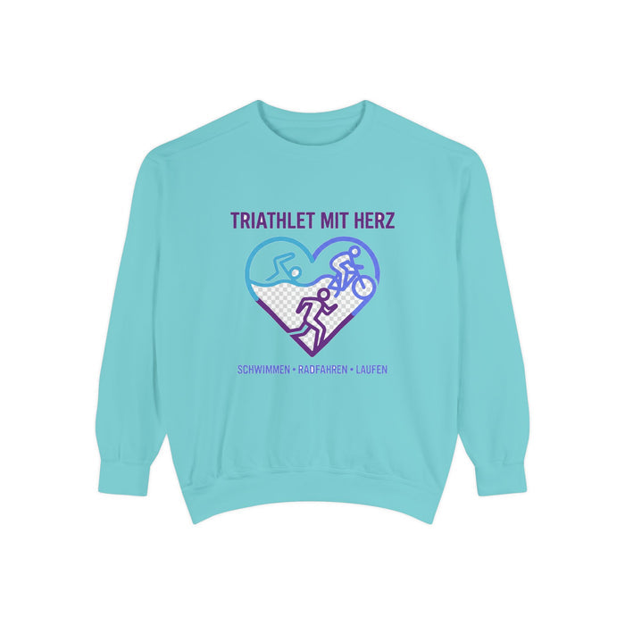 Triathlet mit Herz Crewneck Sweatshirt — Swim Bike Run German Triath