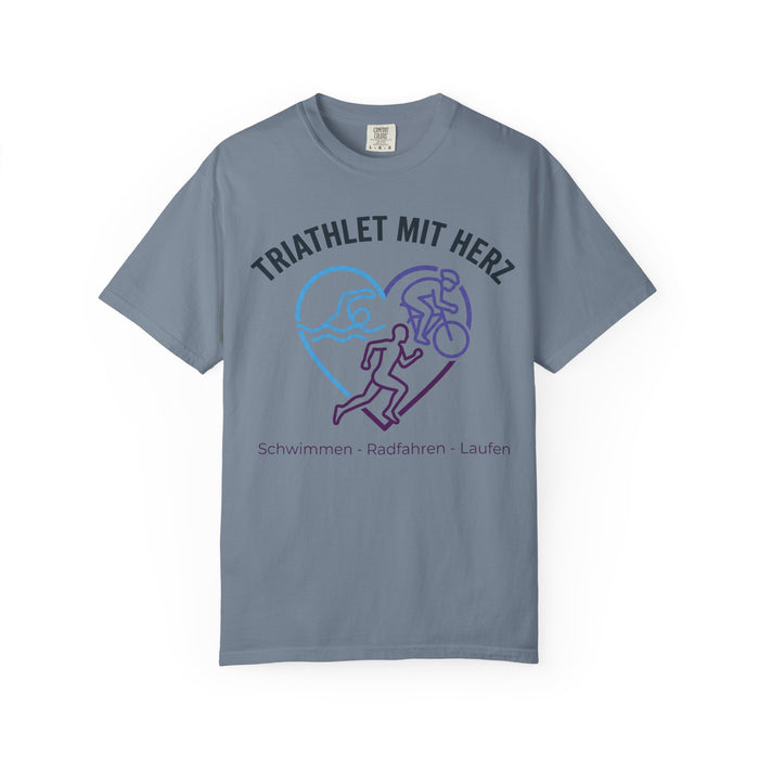 Triathlon T-Shirt — "Triathlet mit Herz" Swim Bike Run Tee
