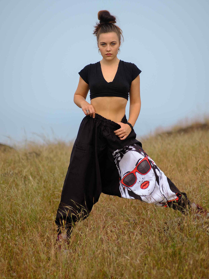 Women's Bold Chic Travel Genie Pants Bohemian Hippy Harem Pants For Dance Yoga image 3