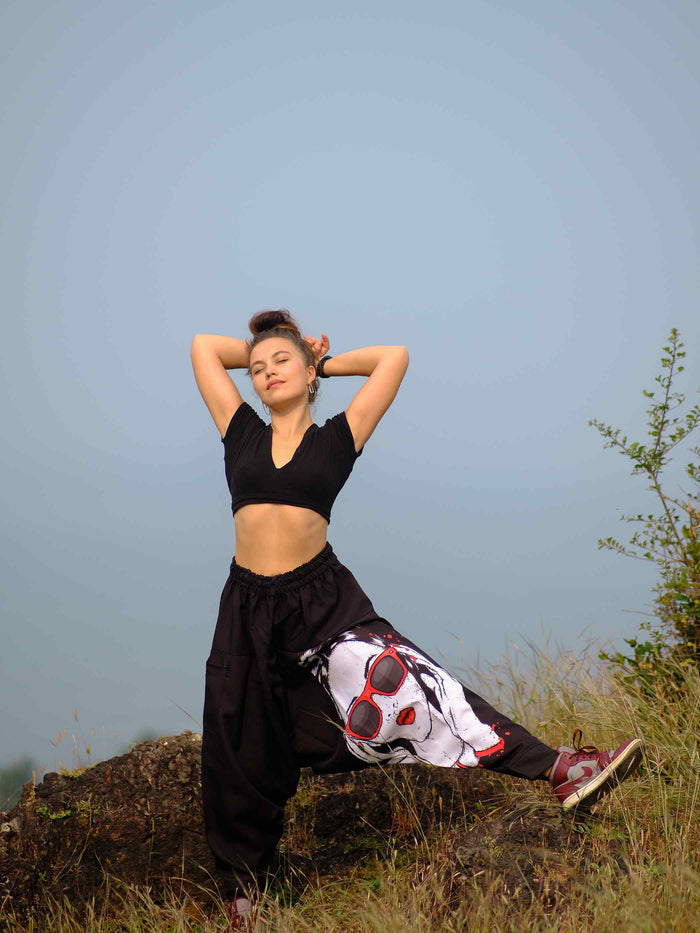 Women's Bold Chic Travel Genie Pants Bohemian Hippy Harem Pants For Dance Yoga image 5