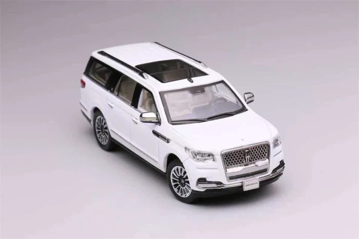 WTX 1:64 Lincoln Navigator Die-Cast Car Model Miniature Gifts