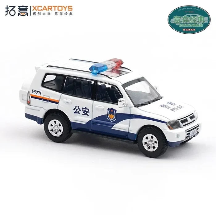 Xcartoys 1:64 Pajero Gen.3 Police Diecast Model Car